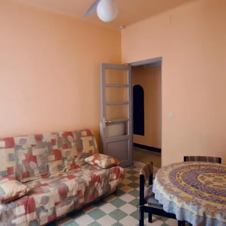 2 Les Clematites Apartment *