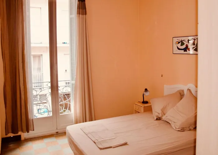 2 Les Clematites Apartment *