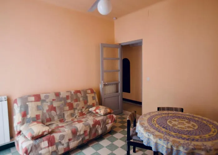 2 Les Clematites Apartment *